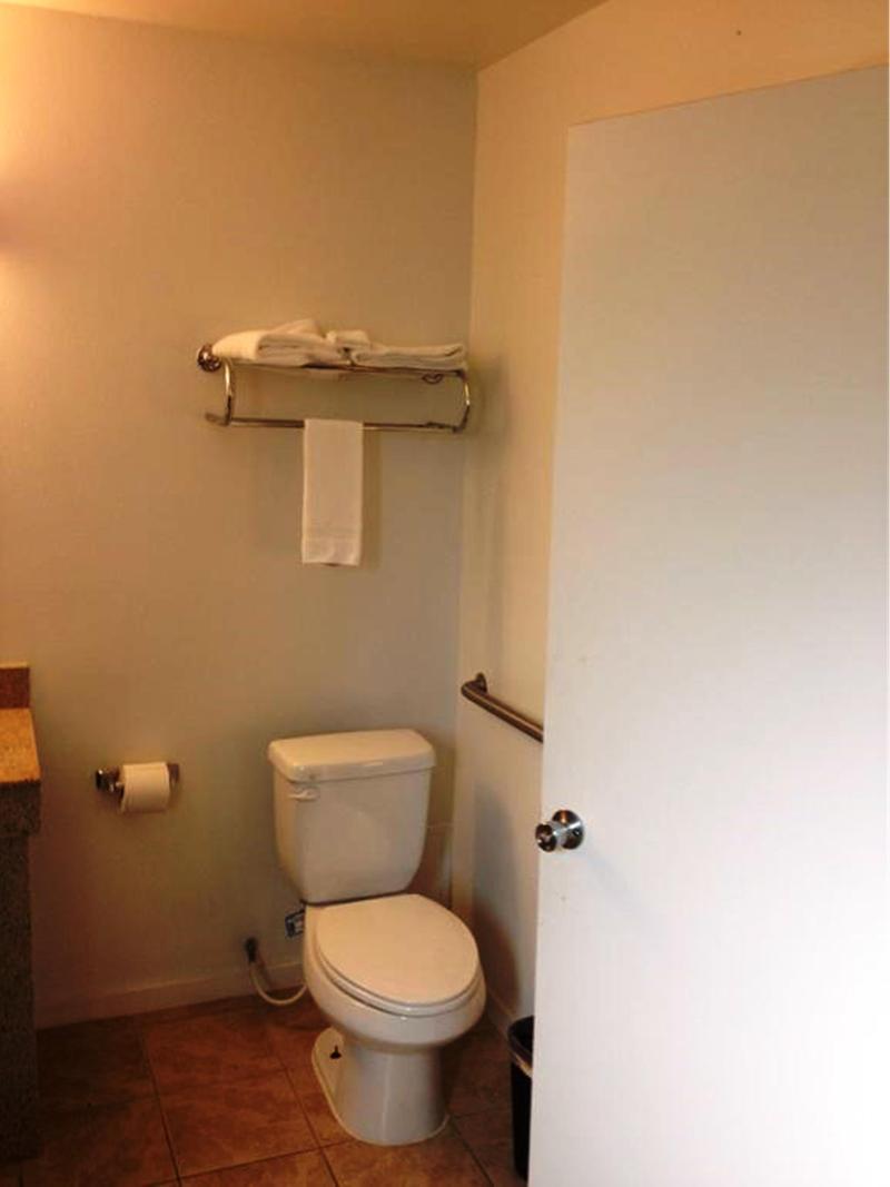 Knights Inn & Suites Seatac Airport 塔奇拉 外观 照片
