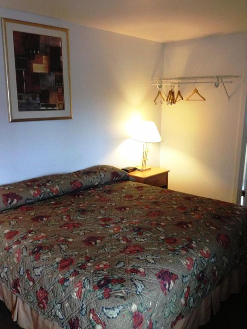 Knights Inn & Suites Seatac Airport 塔奇拉 外观 照片