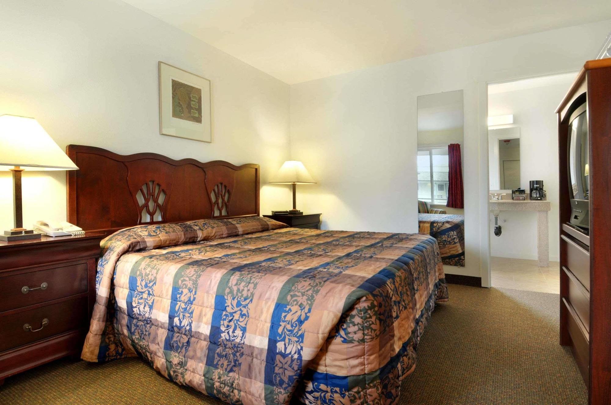 Knights Inn & Suites Seatac Airport 塔奇拉 外观 照片